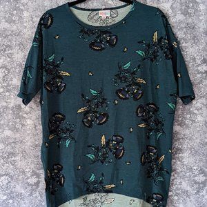 LuLaRoe tee